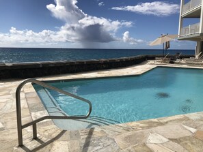 Et oppvarmet basseng