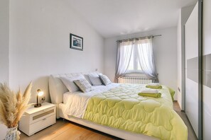2 Schlafzimmer, Schreibtisch, kostenloses WLAN, BettwÀsche