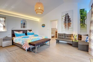 3 soverom, skrivebord, wi-fi (inkludert) og sengetøy