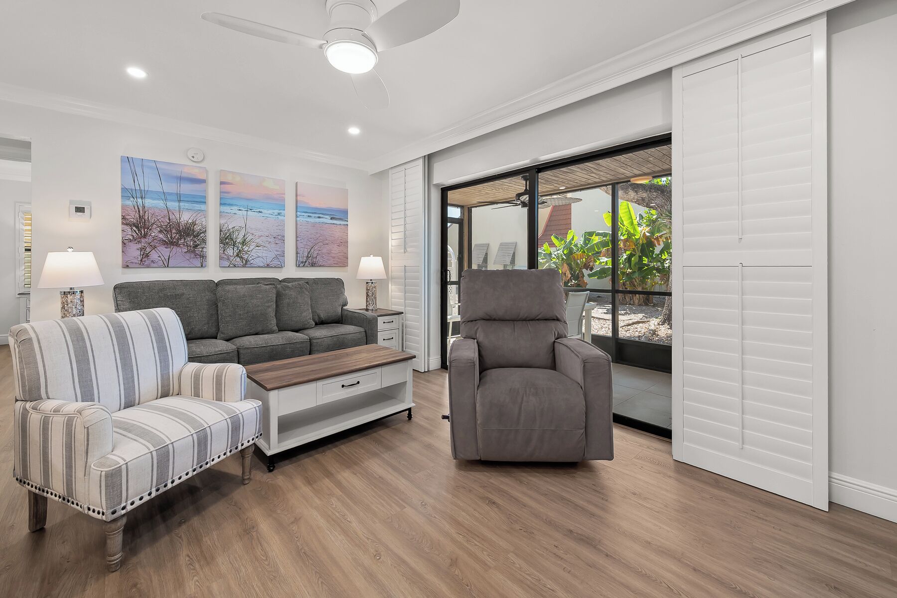 Televisor i reproductor de DVD 