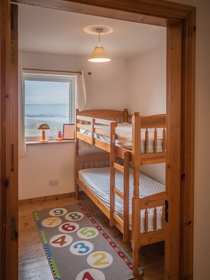 3 bedrooms, free WiFi, bed sheets - Errislannan Stone Cottage offers plenty of space and fabulous views. (Clifden)