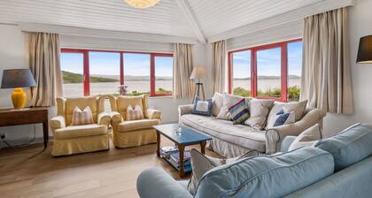 Salmon Cottage offers breathtaking views