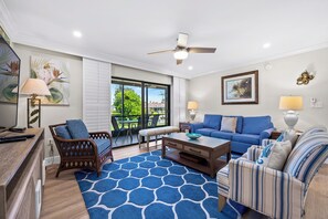 DVD player - Newly Renovated Dock View 2 bed, 2 bath at Sanibel Moorings #1631 (Sanibel)