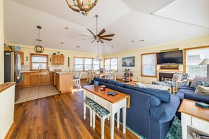 تلفزيون، كرة قدم الطاولة، كُتُب