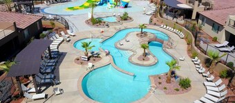 98 ⛳️ CORTE SPORTIVA + PISCINA + MINI GOLF + TEATRO E ALTRO!