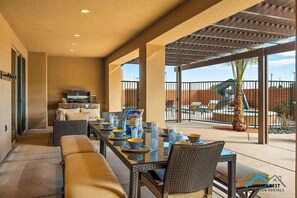 Outdoor dining