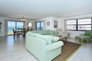 Smart TV, DVD player, books, offices