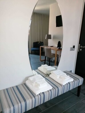 Superior Double or Twin Room | Room amenity - 8 Villages executive (Santo Tirso)