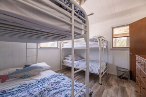 6 bedrooms, free WiFi