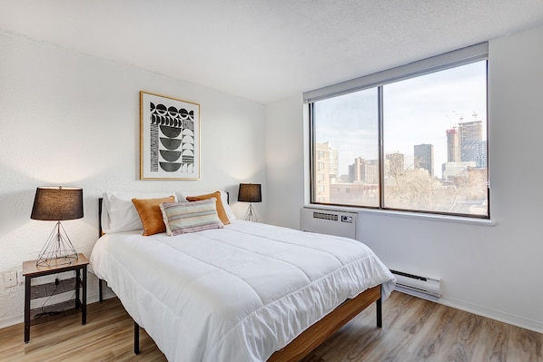 2 bedrooms, desk, iron/ironing board, WiFi