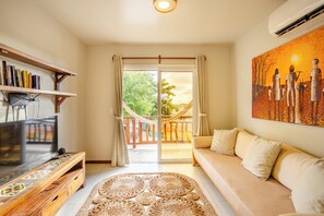 家庭公寓, 公园景观 | 客厅 | 平板电视