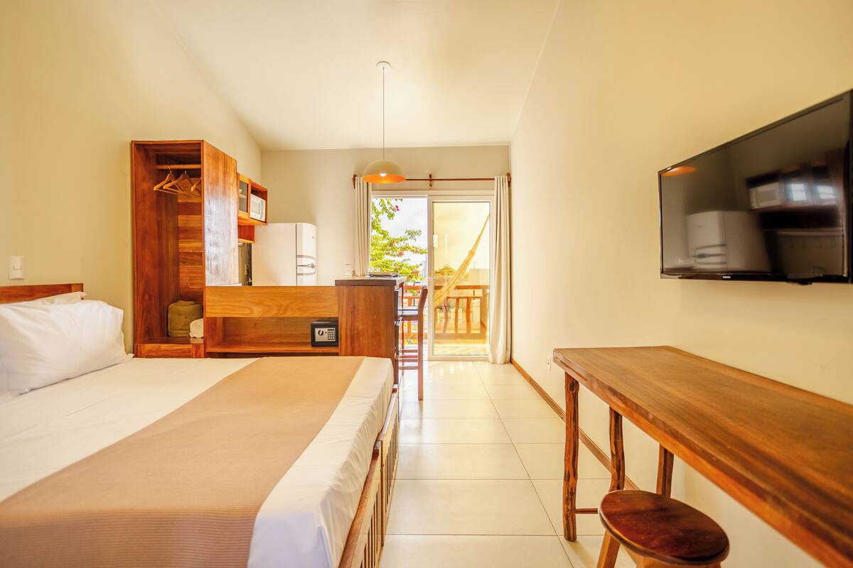 Basic Double Room, Park View | In-room safe, WiFi (free), bed sheets