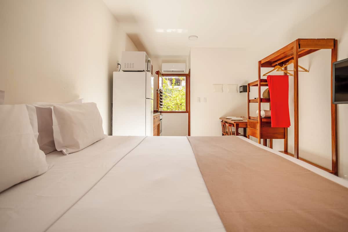 Superior Double or Twin Room | In-room safe, WiFi (free), bed sheets
