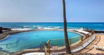 Wonderful 🌺 Oceanfront 🐳 Newly Renovated Condo! - Casa de Emdeko 138 👣