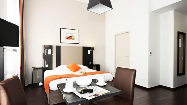 1 bedroom, Internet, bed sheets - Colombelie Aparthotel - Room 2 People (TOULOUSE)