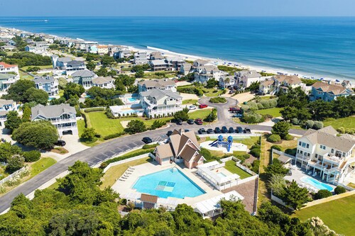 Clearview by the Sea - Duck, Four Seasons, 250 Yds to Beach, Pool, Hot Tub, Pool Table, Pets OK
