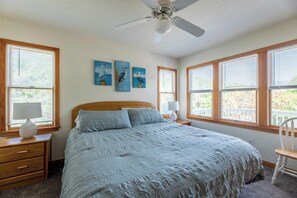7 bedrooms, desk, free WiFi