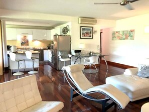 TV, DVD player, books, stereo