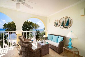 Property grounds - Modern Beachfront Condo with Pool - Sapphire 311 (Saint Lawrence Gap)