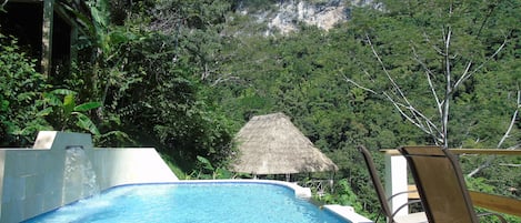 Alberca al aire libre