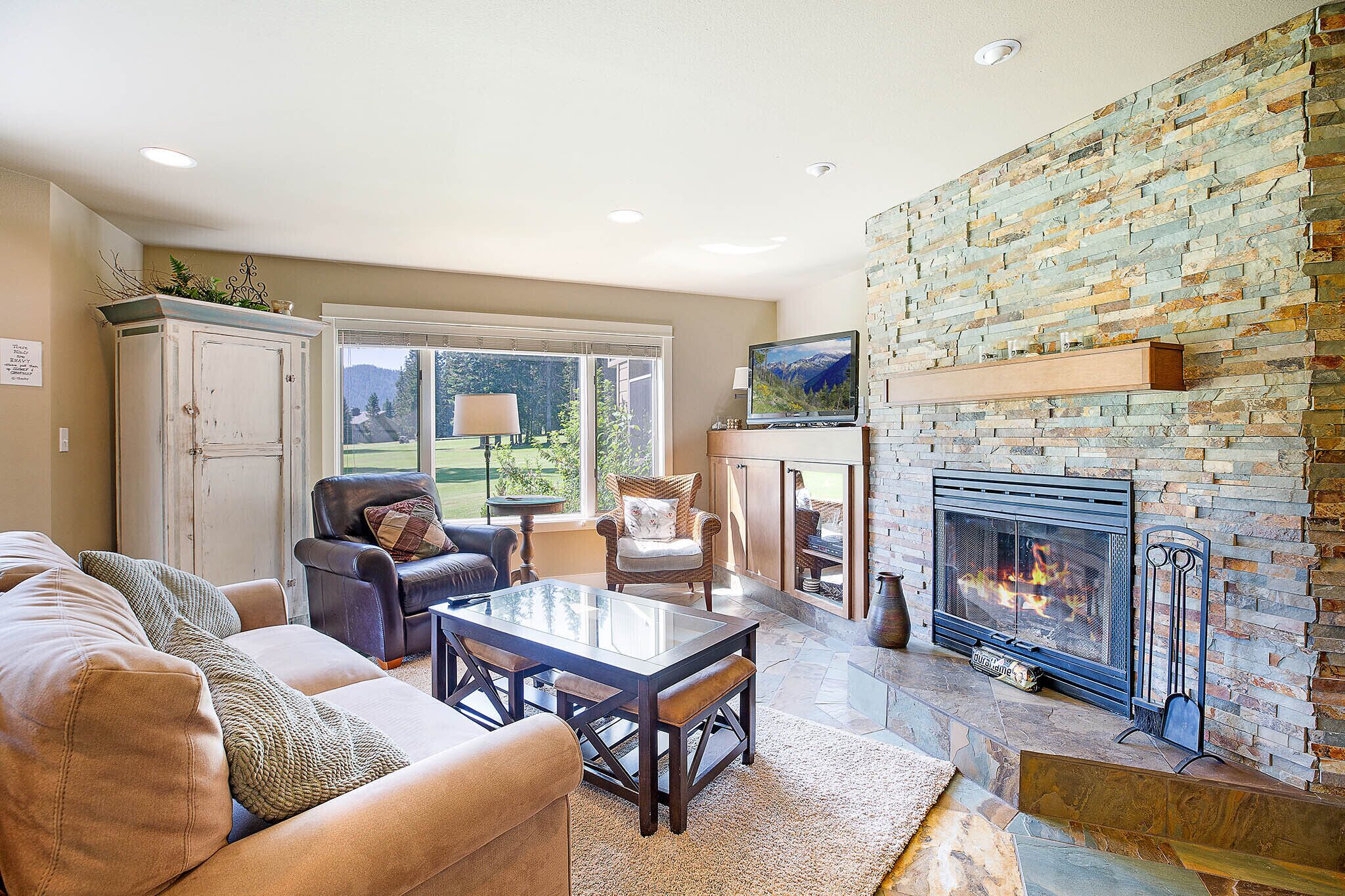 Jove Peak Condo on the Golf Course at Kahler Mountain Club