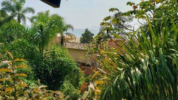 Quarto panorâmico | Frigobar, escrivaninha, ferros/tábuas de passar roupa, Wi-Fi de cortesia