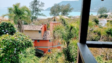 Panoramic Room | Minibar, desk, iron/ironing board, free WiFi
