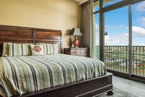 4 bedrooms, iron/ironing board, WiFi, bed sheets - Gulf-Front View – Welcome to Phoenix West 509! (Orange Beach)