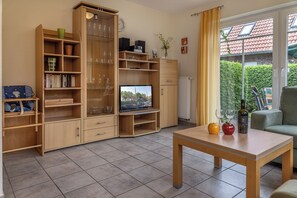 Fernseher, Stereoanlage