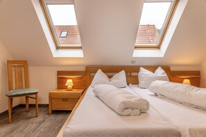 2 Schlafzimmer, Bügeleisen/Bügelbrett
