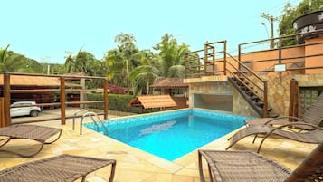 Piscina externa