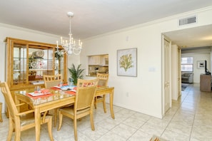 Dining - Beachfront Condo with spectacular Views! Steps to #1 Siesta Key Beach! (Sarasota)