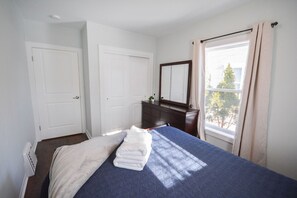 2 habitaciones, tabla de planchar con plancha y wifi gratis 