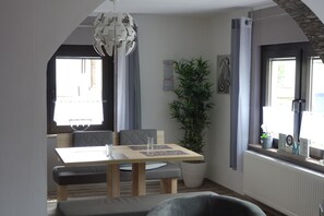 Dining - Holiday home Rurperle in the national park Eifel (Brück)