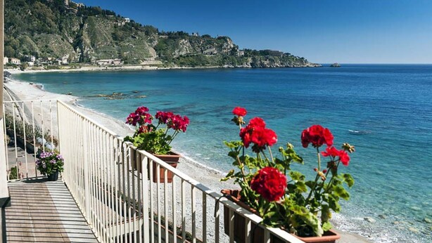 Property grounds - Holiday Apartment on the Sea in Taormina, Sicily (Taormina)