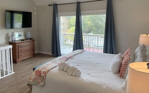 4 bedrooms, free WiFi, bed sheets