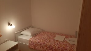 2 bedrooms, free WiFi, bed sheets, wheelchair access