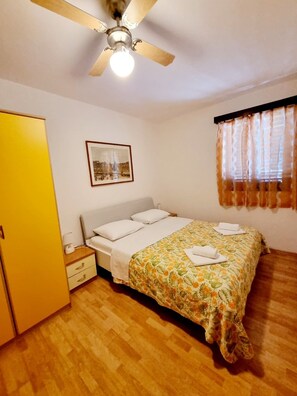 2 bedrooms, free WiFi, bed sheets - Apartment in Baška with Seaview, Terrace, Air condition, WIFI (3494-4) (Baška)