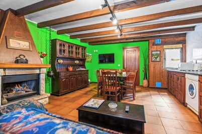 Apartamentos Rurales Lorences con vistas a la monta�ña para 5 personas
