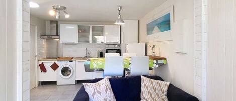 Fernseher, Stereoanlage