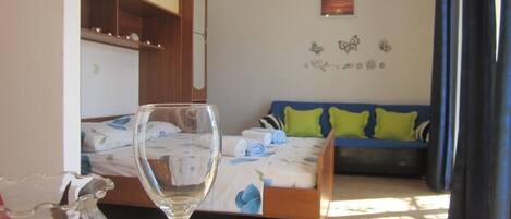 Fer et planche Ă repasser, Wi-Fi gratuit, draps fournis