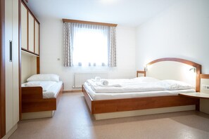 2 quartos, Wi-Fi de cortesia, roupa de cama