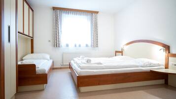 2 Schlafzimmer, Zimmersafe, Reisekinderbett, kostenloses WLAN