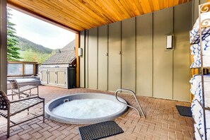 Bain à remous intérieur