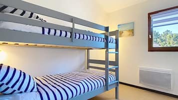 2 soveværelser, strygejern/strygebræt