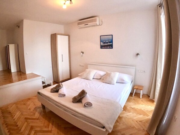 1 bedroom, free WiFi, bed sheets, wheelchair access