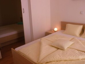 1 Schlafzimmer, Zimmersafe, kostenloses WLAN, Bettwäsche