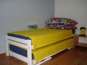 2 Schlafzimmer, Zimmersafe, Bügeleisen/Bügelbrett, kostenloses WLAN