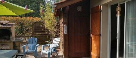 屋外ダイニングエリア