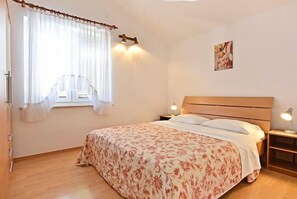 1 chambre, Wi-Fi gratuit, draps fournis